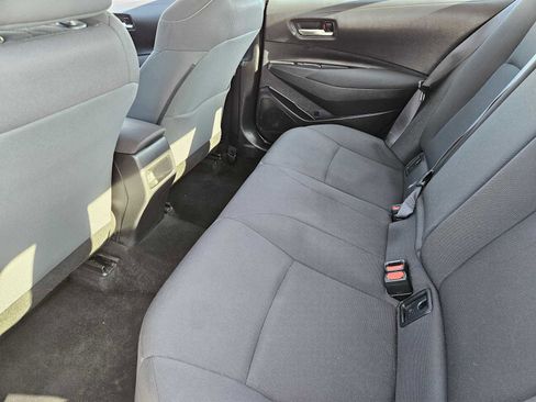 Used 2021 Toyota Corolla LE image 27