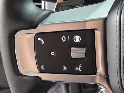 Used 2026 Land Rover Discovery Limited Edition AWD/4WD image 26