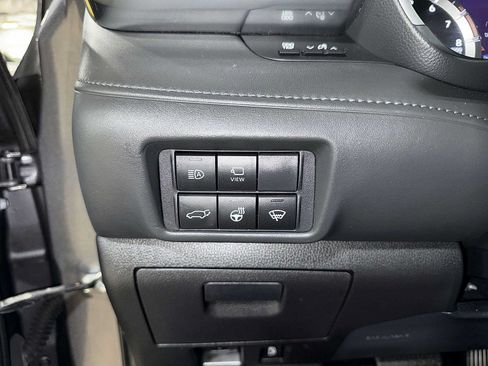 Used 2021 Toyota Highlander Platinum AWD/4WD image 34