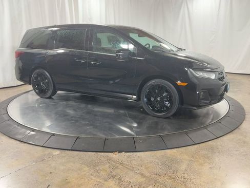 New 2026 Honda Odyssey Sport-L image 2