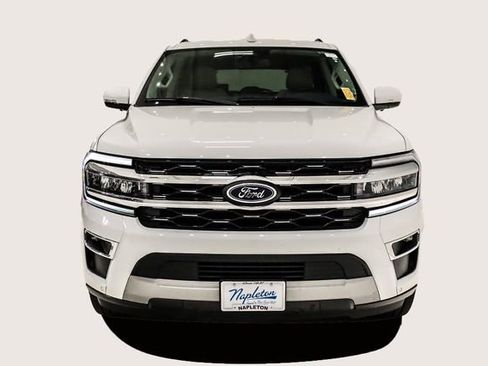Used 2024 Ford Expedition Max Limited image 3