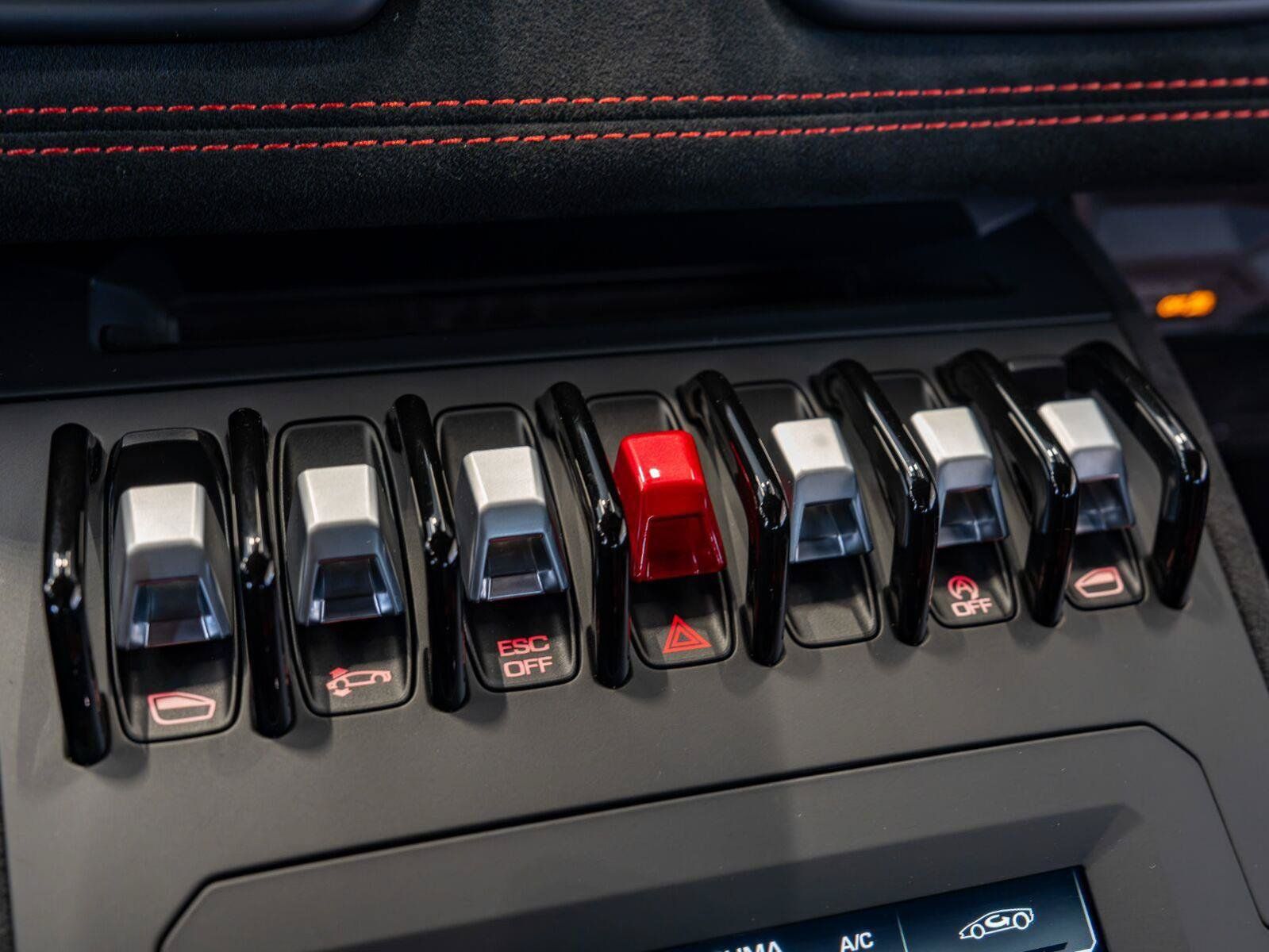Used 2022 Lamborghini Huracan STO RWD image 78