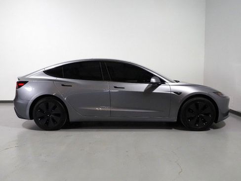 Used 2025 Tesla Model 3 Long Range image 6