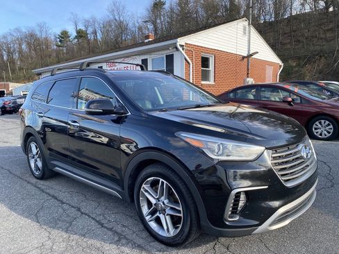 Used 2017 Hyundai Santa Fe Limited w/ Cargo Package image 2