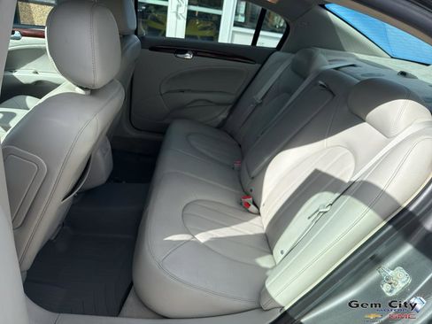 Used 2008 Buick Lucerne CXL w/ Driver Confidence Package FWD image 10