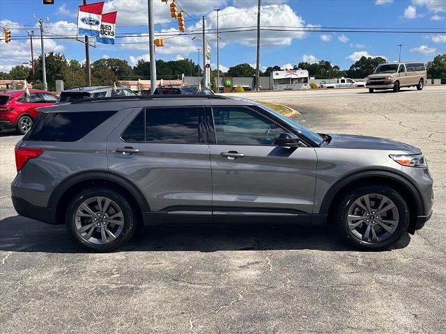 Certified 2023 Ford Explorer XLT w/ Equipment Group 202A RWD image 2