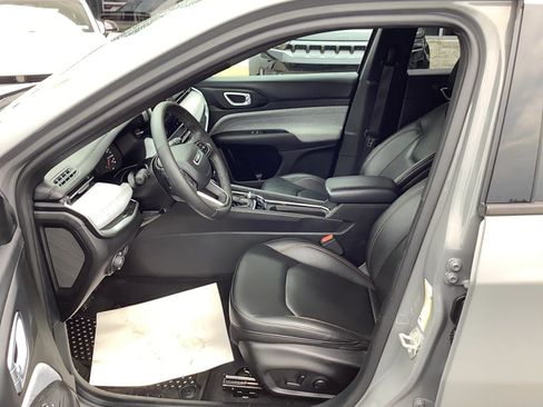 Certified 2024 Jeep Compass Latitude AWD/4WD image 8