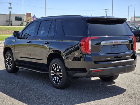 Used 2022 GMC Yukon AT4 AWD/4WD image 8