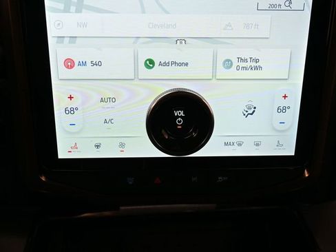 Used 2024 Ford F150 Lightning Lariat image 20