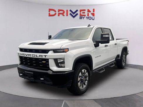 Used 2022 Chevrolet Silverado 2500 Custom w/ Custom Value Package AWD/4WD image 8