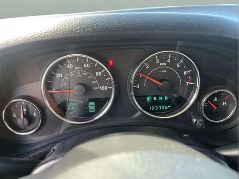 Used 2014 Jeep Wrangler Unlimited Sport w/ Quick Order Package 24S AWD/4WD image 13