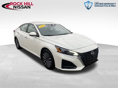 Used 2023 Nissan Altima 2.5 SV