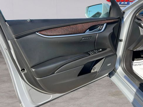 Used 2018 Cadillac XTS Luxury FWD image 9