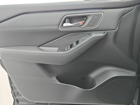New 2026 Nissan Rogue Platinum AWD/4WD image 27