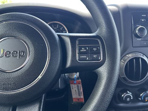 Used 2015 Jeep Wrangler Unlimited Sport AWD/4WD image 19