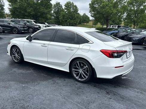 Used 2024 Honda Civic Touring image 6