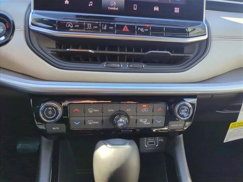 New 2026 Jeep Compass Limited AWD/4WD image 12