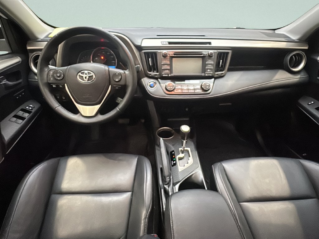 Used 2015 Toyota RAV4 Limited w/ Technology Package AWD/4WD image 3