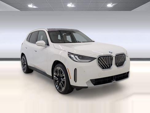 Used 2026 BMW X3 xDrive30i w/ Premium Package AWD/4WD image 7