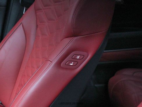 Used 2025 Genesis GV80 3.5T image 43