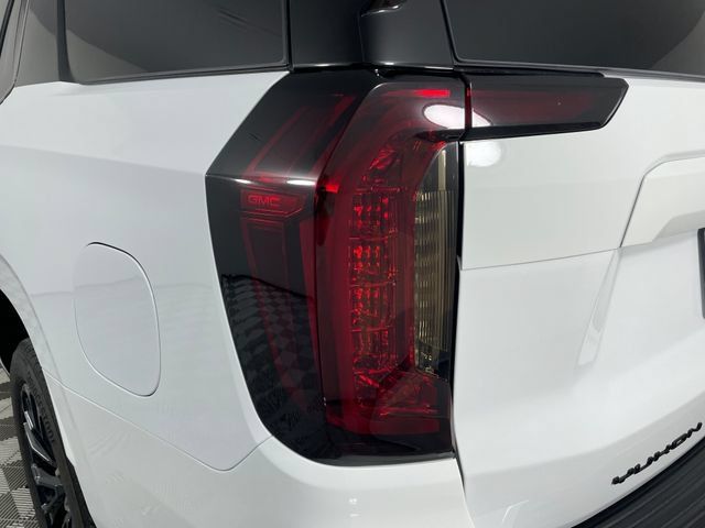 Certified 2023 GMC Yukon Denali w/ Advanced Technology Package AWD/4WD image 19