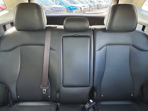 Used 2025 Kia Sportage EX FWD image 12