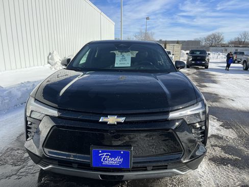 New 2026 Chevrolet Blazer EV LT image 2