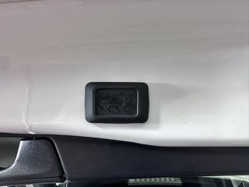 Used 2023 Toyota RAV4 XLE image 15