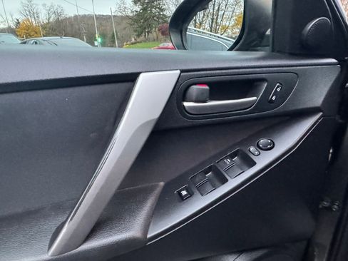 Used 2011 MAZDA MAZDA3 s Sport image 15