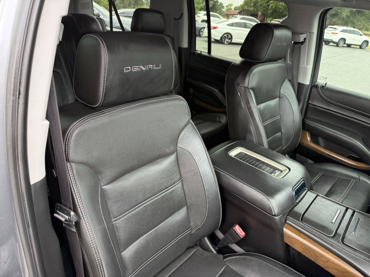 Used 2020 GMC Yukon XL Denali w/ Open Road Package AWD/4WD image 24