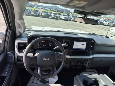 Used 2025 Ford F250 XLT w/ FX4 Off-Road Package AWD/4WD image 14