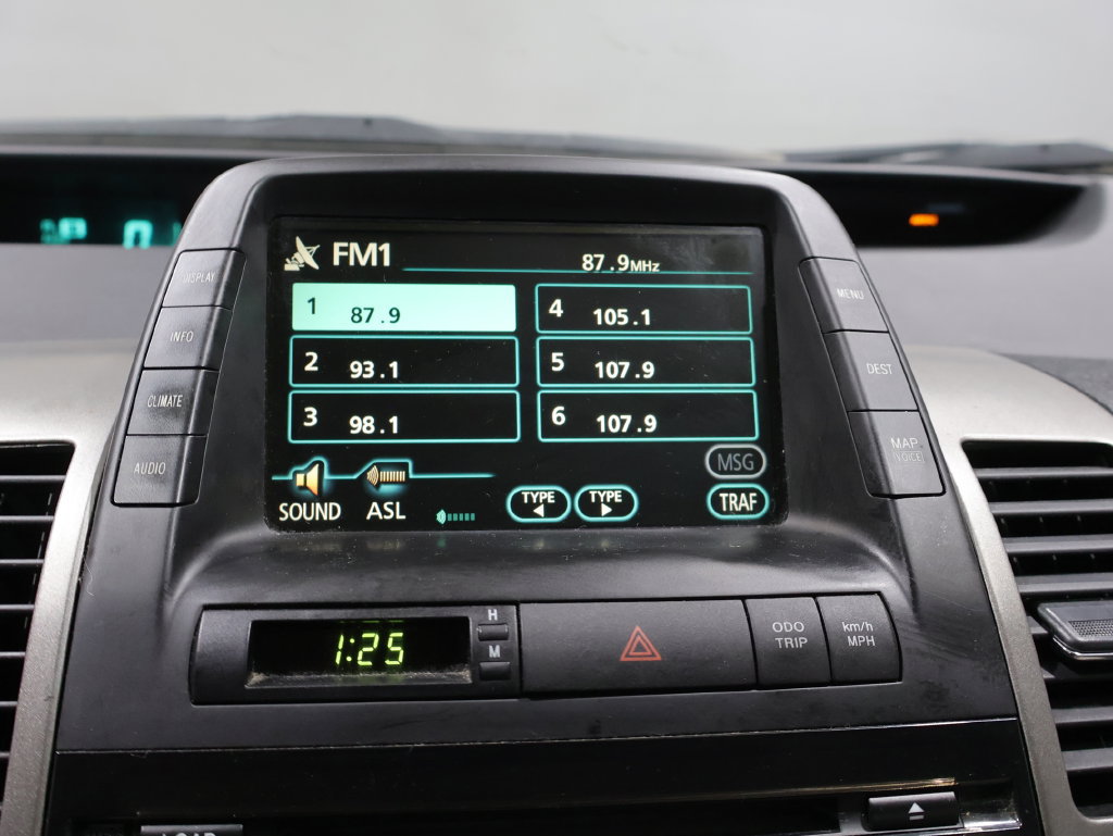 Used 2009 Toyota Prius w/ Pkg 6 FWD image 24