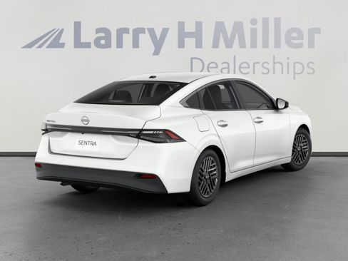New 2026 Nissan Sentra SV w/ Floor Mat Package FWD image 5