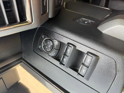 Used 2018 Ford F150 Raptor w/ Equipment Group 802A Luxury image 11