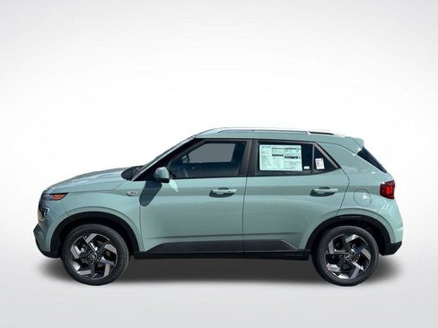 New 2026 Hyundai Venue SEL FWD image 2