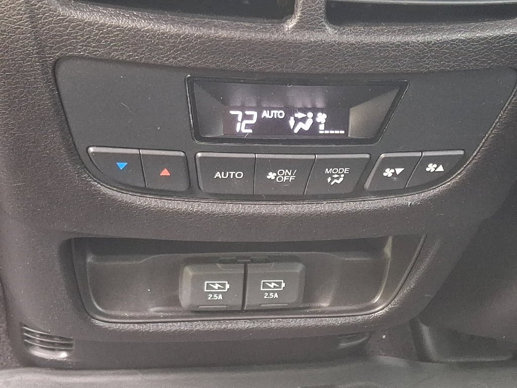 Used 2020 Acura MDX SH-AWD image 11