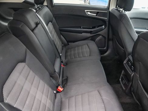 Used 2018 Ford Edge SEL image 19