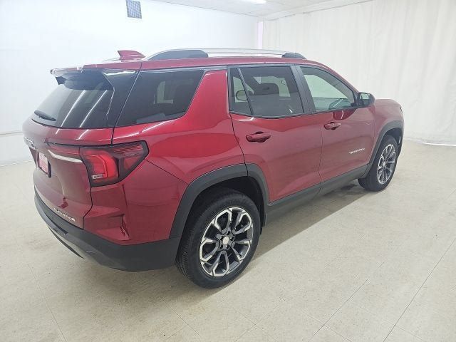 New 2027 GMC Terrain Elevation w/ Elevation Premium Package FWD image 4