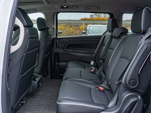 New 2026 Honda Odyssey Elite image 11