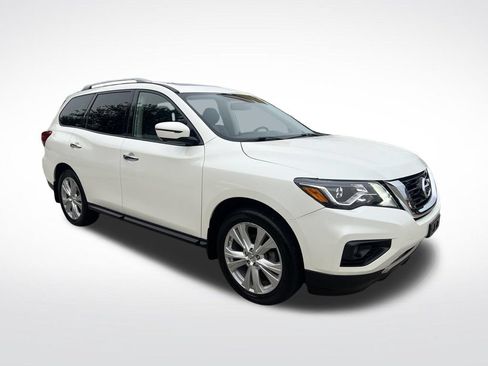 Used 2019 Nissan Pathfinder SL w/ SL Premium Package AWD/4WD image 3