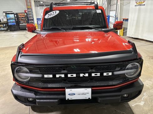 Certified 2023 Ford Bronco Outer Banks image 3