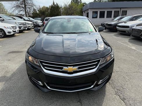 Used 2017 Chevrolet Impala LT image 3