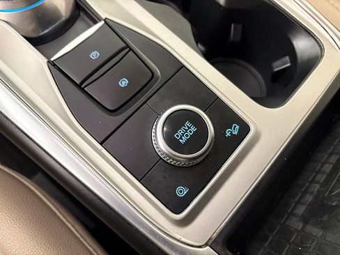 Used 2023 Ford Explorer Limited image 28