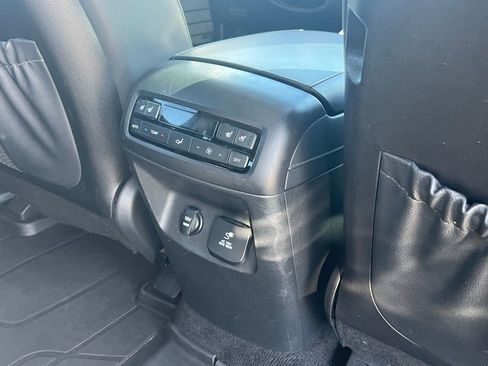 Used 2021 Hyundai Palisade Limited image 27