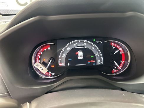 Used 2025 Toyota RAV4 XLE image 26