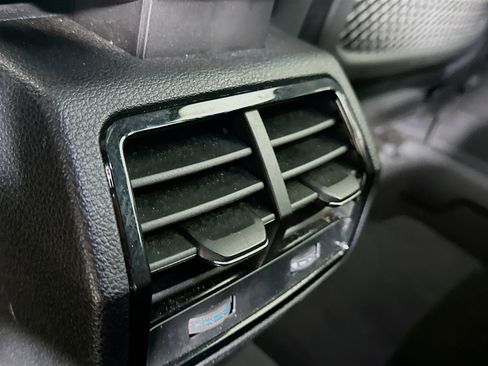 Used 2025 Audi Q3 2.0T Premium AWD/4WD image 27