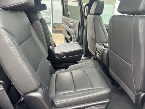 Used 2022 Chevrolet Tahoe LT w/ Luxury Package AWD/4WD image 14