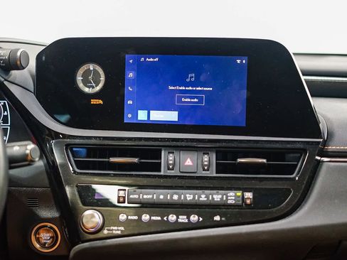 Used 2023 Lexus ES 350 image 13