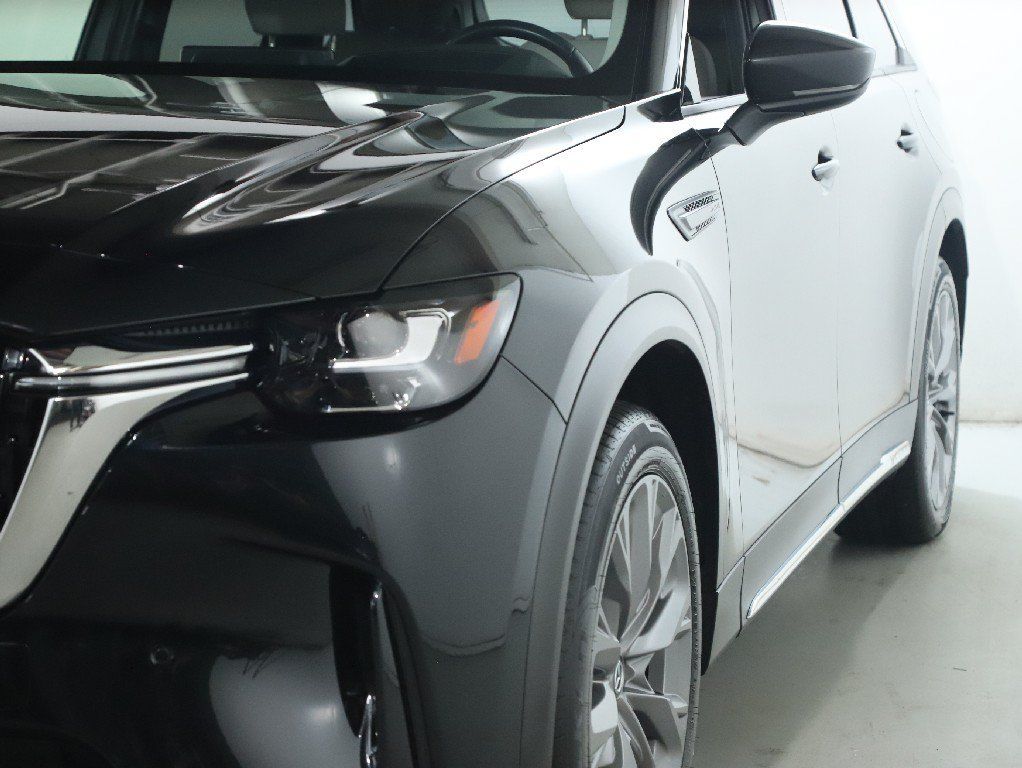 Used 2024 MAZDA CX-90 3.3 Turbo w/ Premium Package AWD/4WD image 5
