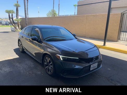 Used 2024 Honda Civic EX-L image 3